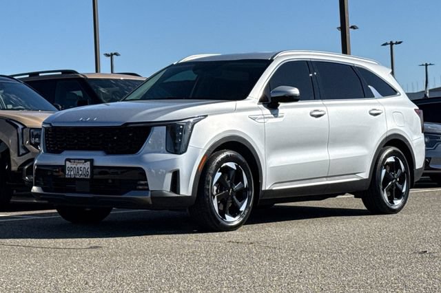 Certified 2025 Kia Sorento EX AWD/4WD image 10