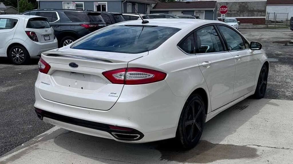 Used 2016 Ford Fusion SE FWD image 7