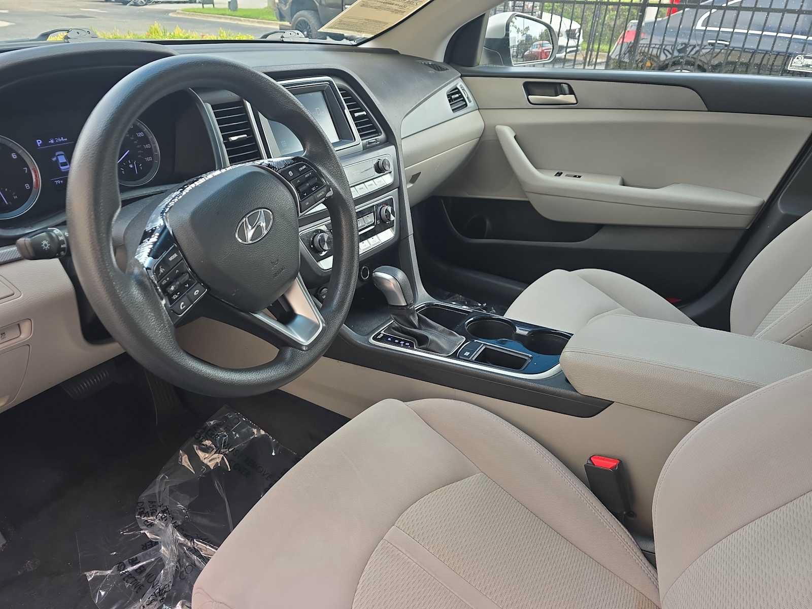 Used 2018 Hyundai Sonata SE FWD image 14