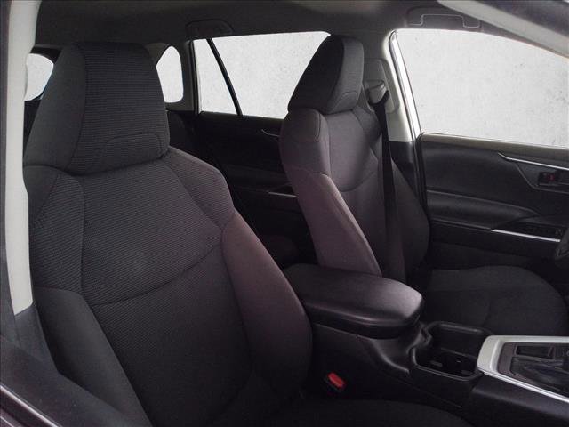 Used 2022 Toyota RAV4 LE FWD image 12