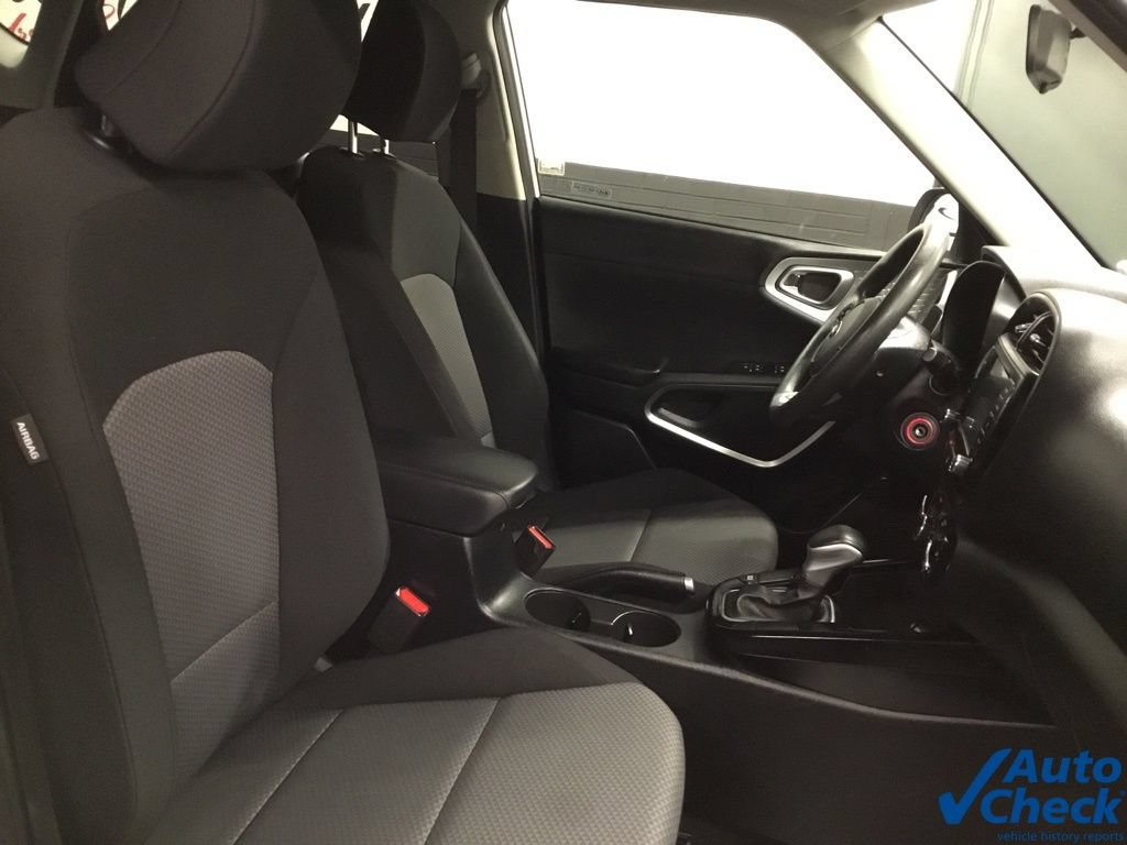 Used 2021 Kia Soul LX FWD image 32