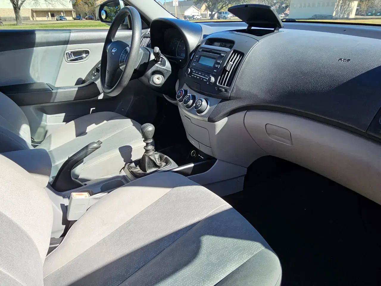 Used 2010 Hyundai Elantra w/ Comfort Pkg 2 FWD image 19