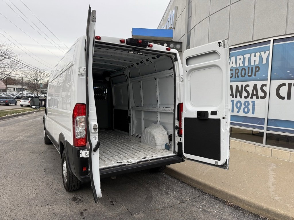 Used 2023 RAM ProMaster 2500 image 30