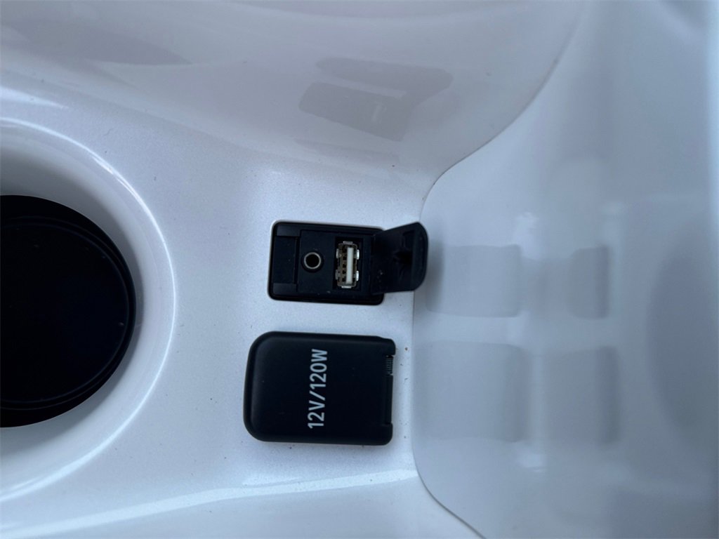 Used 2016 Toyota Prius Three image 26