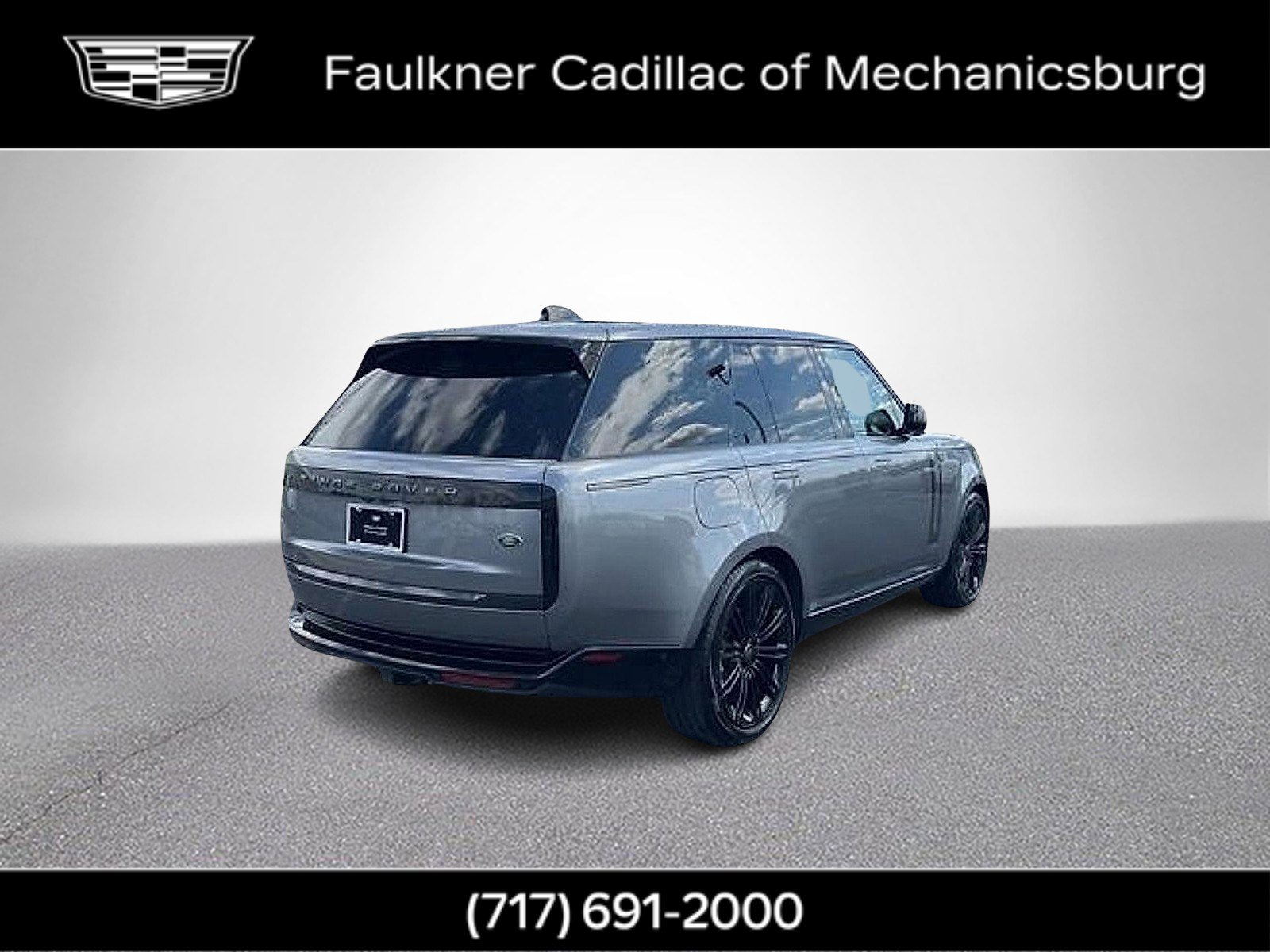 Used 2023 Land Rover Range Rover SE image 4