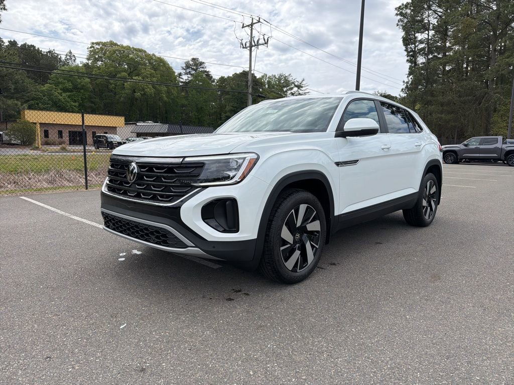 New 2026 Volkswagen Atlas Cross Sport SE AWD/4WD image 2