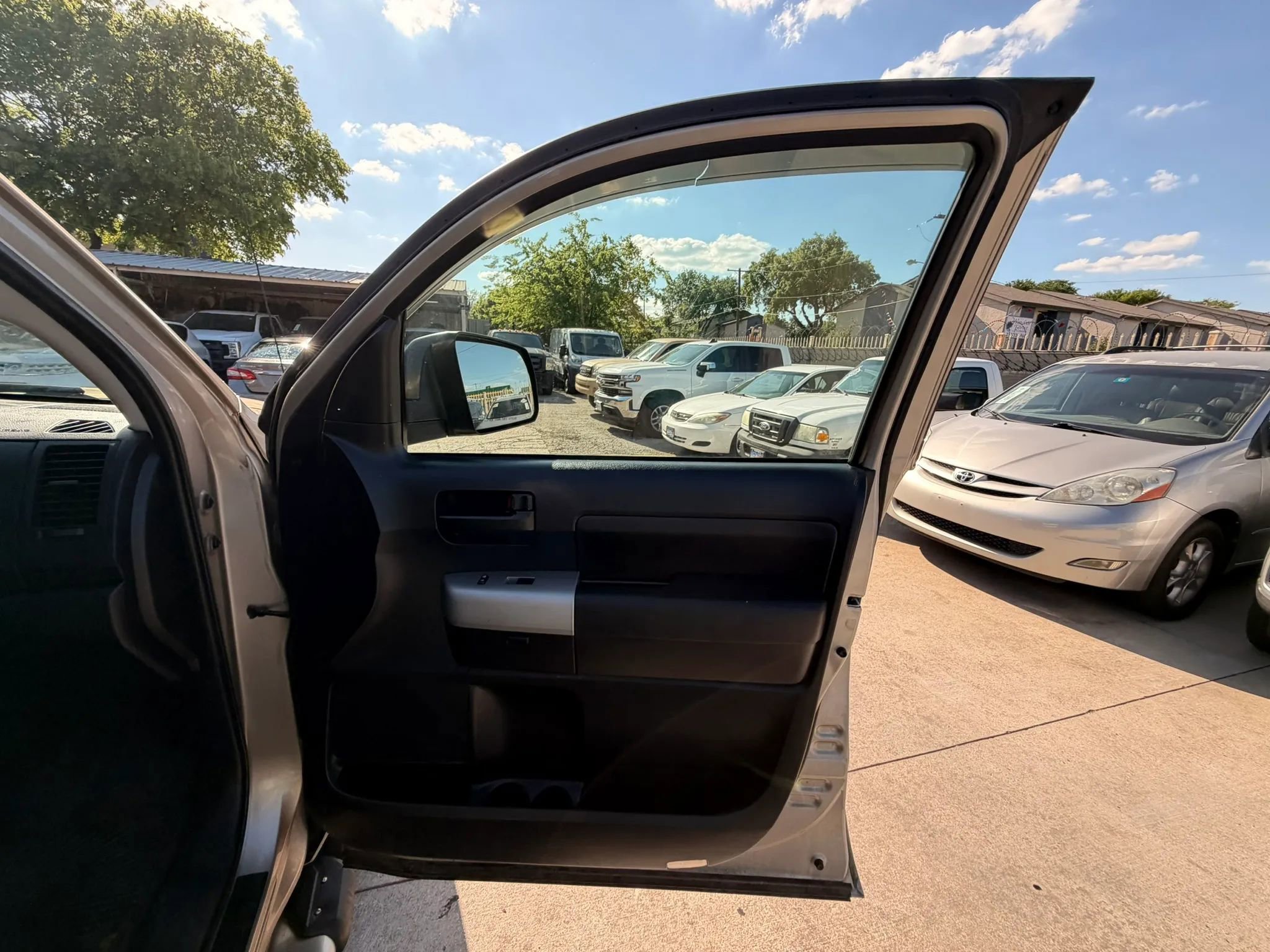 Used 2007 Toyota Tundra SR5 AWD/4WD image 32