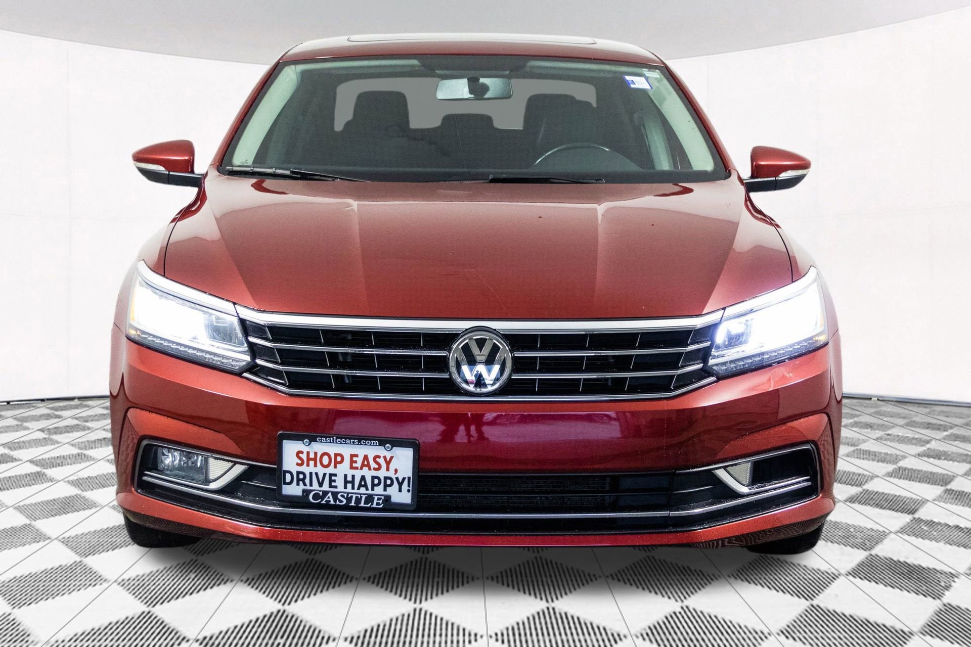 Used 2018 Volkswagen Passat 2.0T SE w/ SE Lighting Package image 8