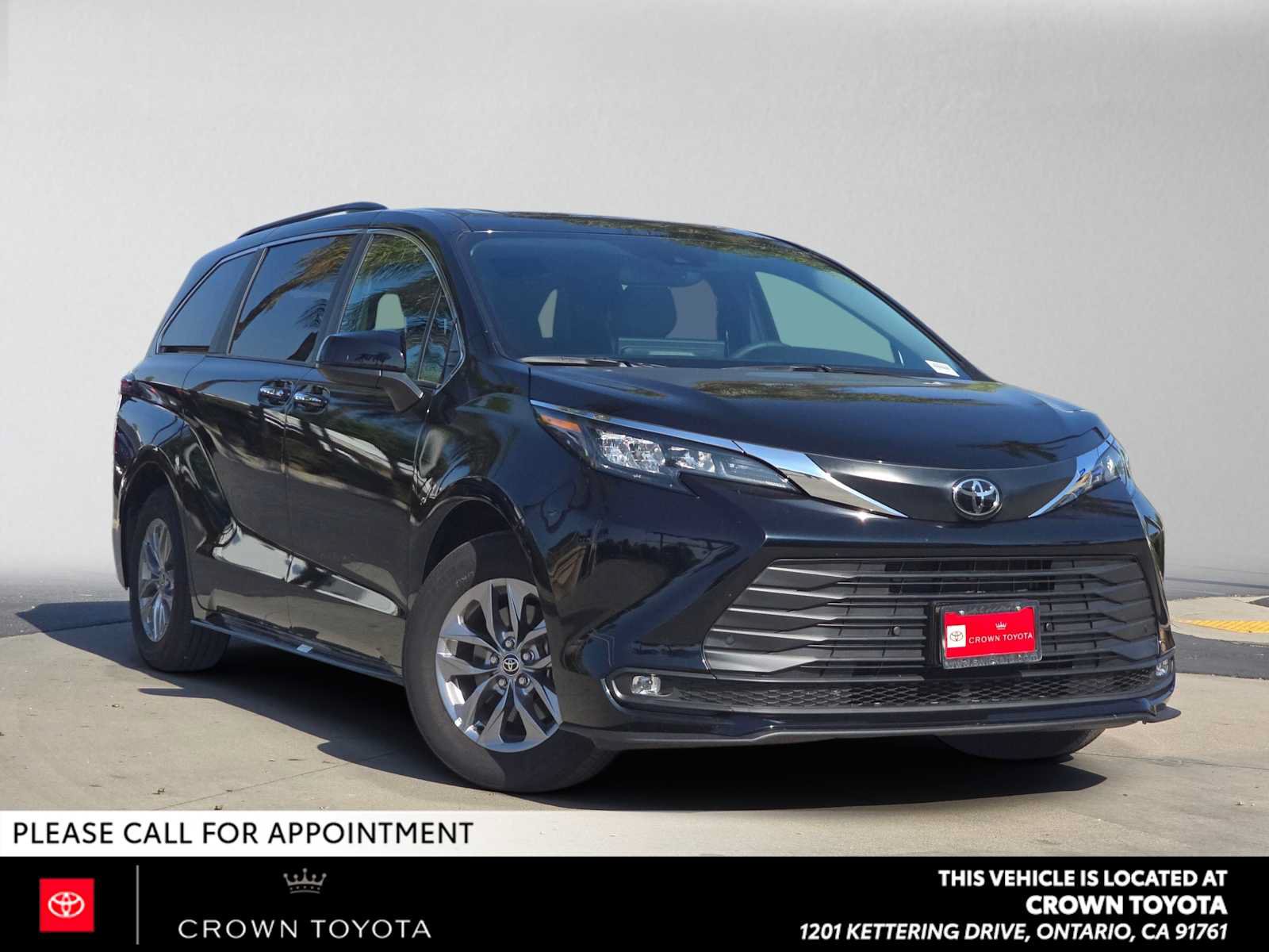 Used 2026 Toyota Sienna XLE
