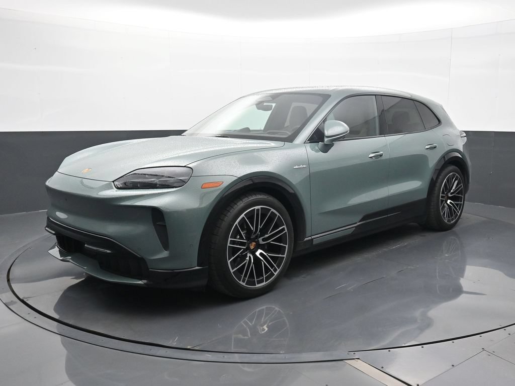 New 2026 Porsche Cayenne Electric AWD/4WD image 1