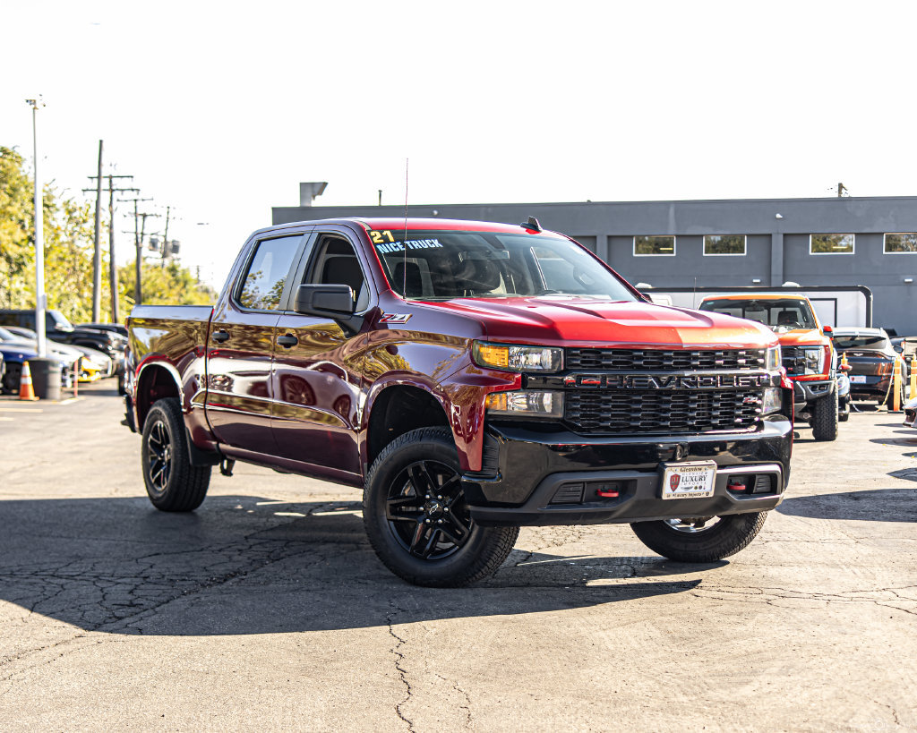 Used 2021 Chevrolet Silverado 1500 Custom Trail Boss w/ LPO, Dark Essentials Package AWD/4WD image 5