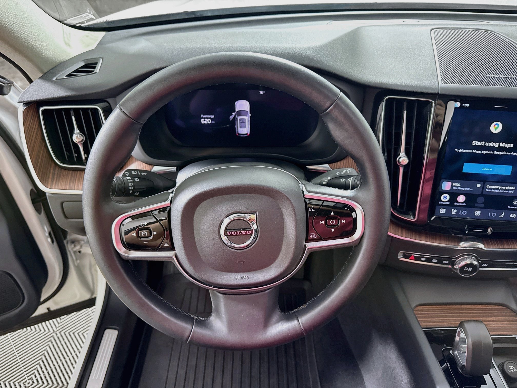 Used 2024 Volvo XC60 B5 Plus w/ Protection Package Premier AWD/4WD image 16