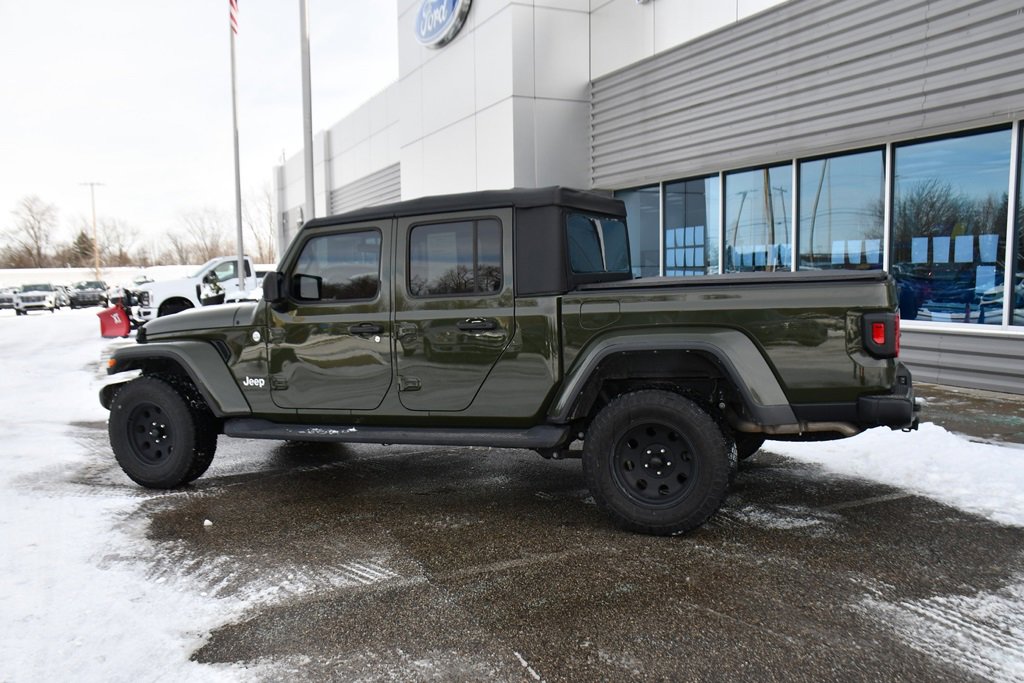 Used 2022 Jeep Gladiator Overland w/ Cold Weather Group image 3