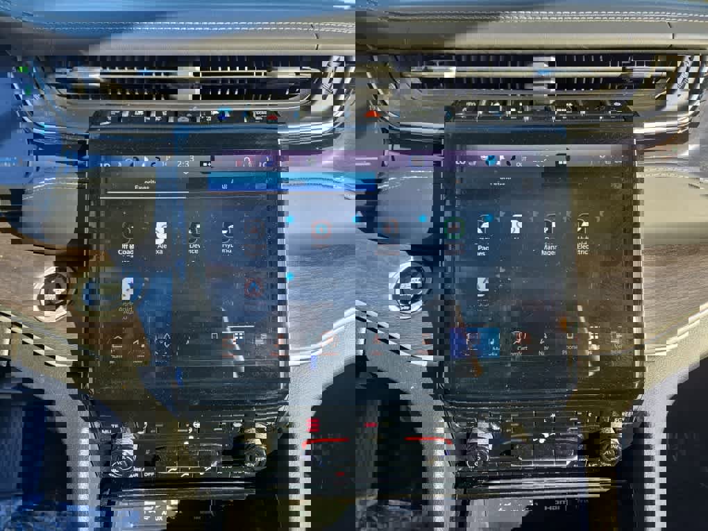 Used 2022 Jeep Grand Cherokee Limited 4xe image 15