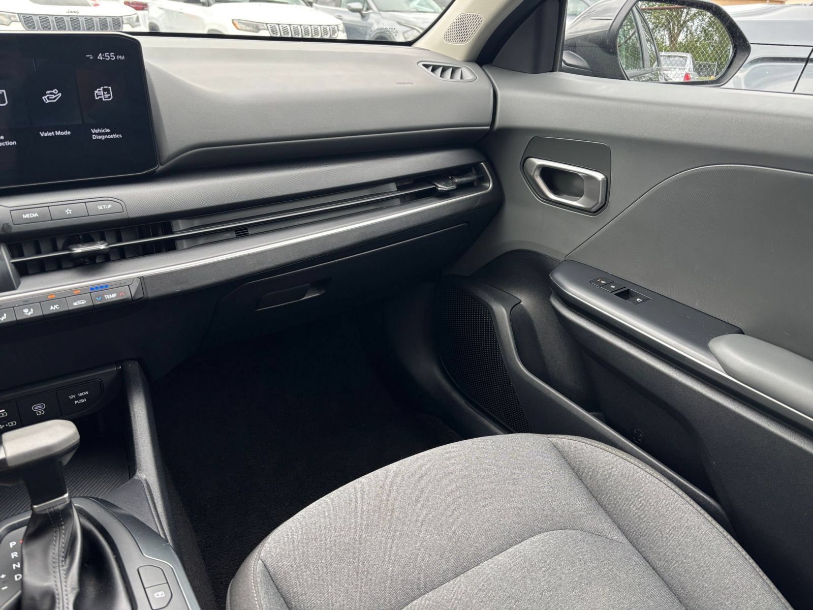 Used 2025 Kia K4 FWD image 35