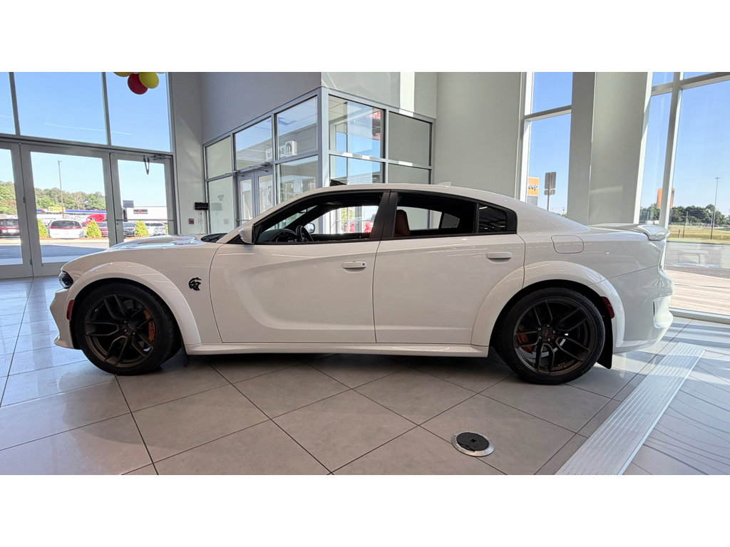 Used 2022 Dodge Charger SRT Hellcat w/ Harman/Kardon Audio Group image 5