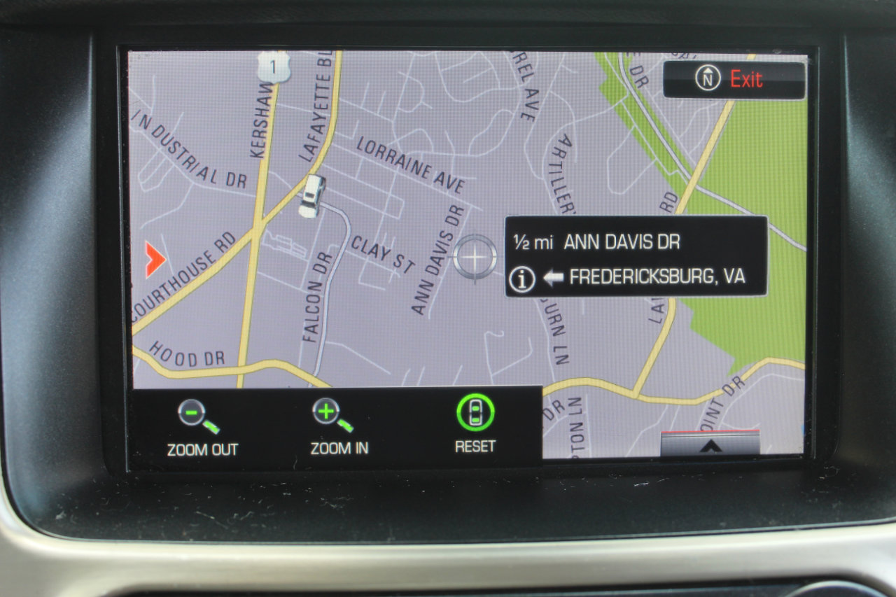 Used 2015 GMC Yukon XL Denali w/ Touring Package image 38