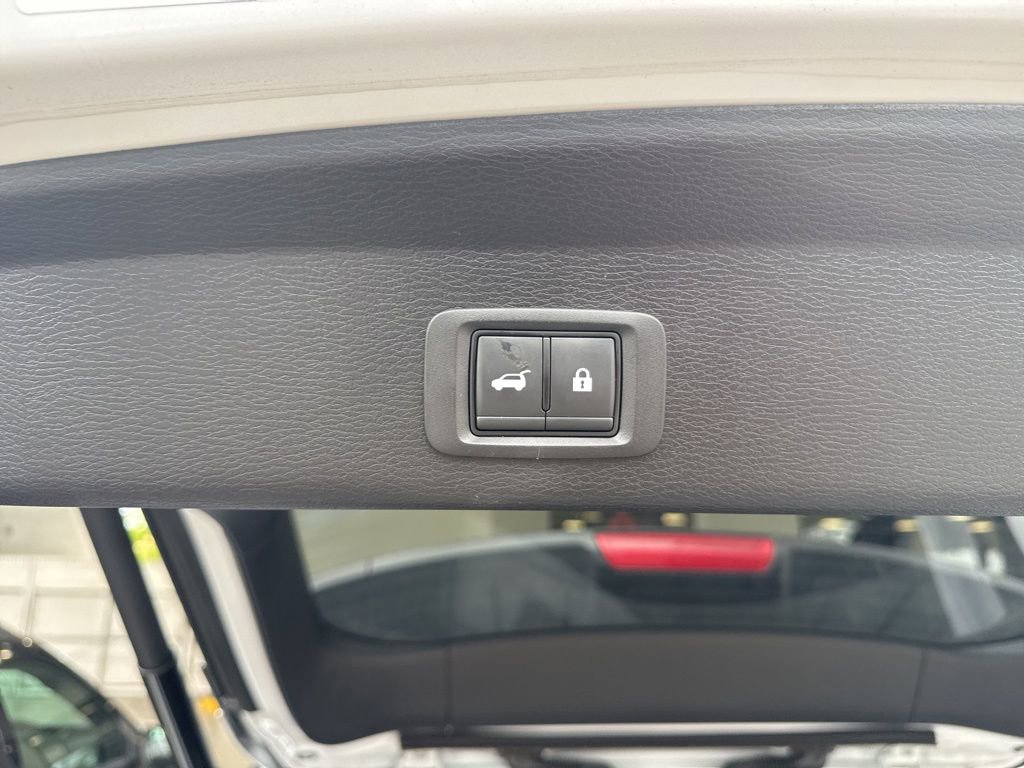 Used 2023 Mitsubishi Outlander SE AWD/4WD image 7