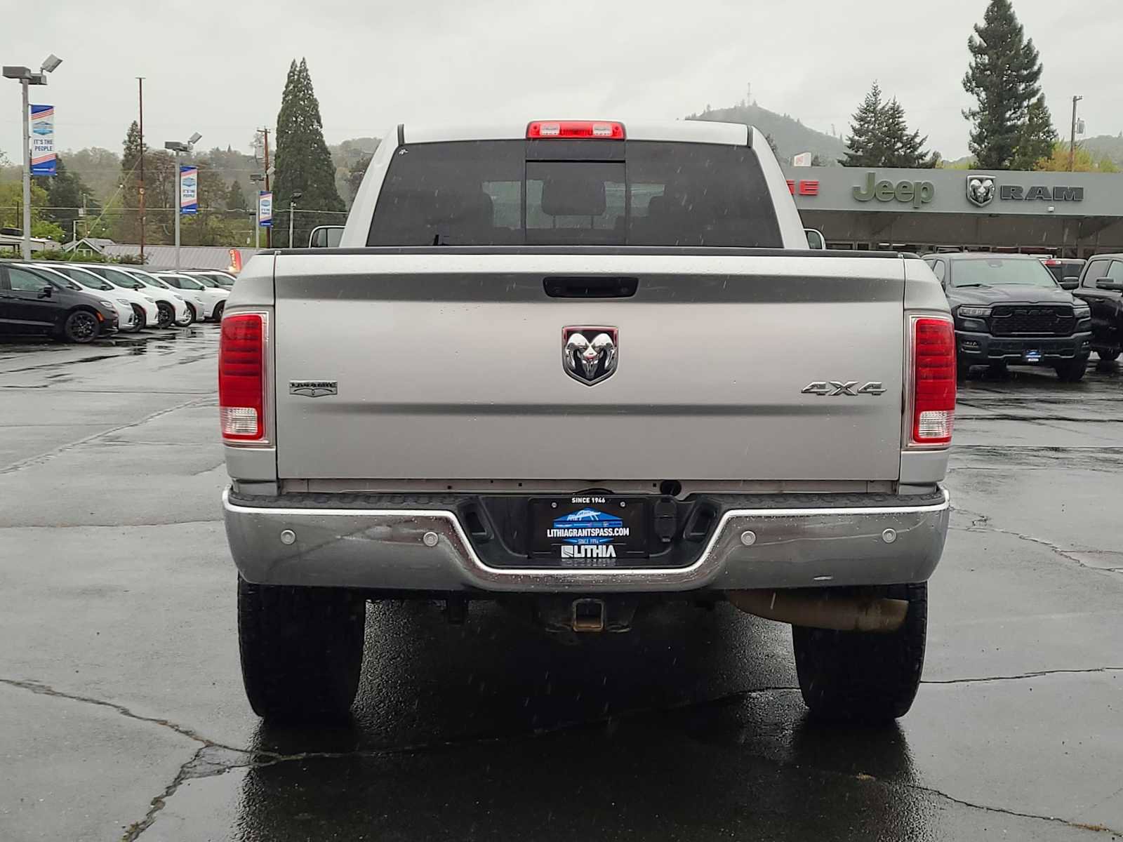 Used 2017 RAM 3500 Laramie w/ Cold Weather Group image 13