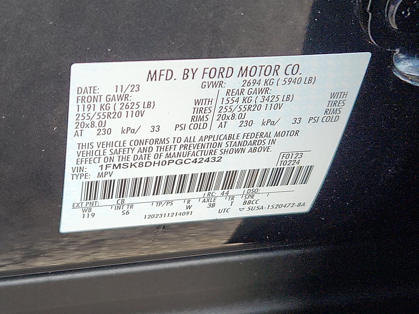 Used 2023 Ford Explorer XLT w/ Equipment Group 202A AWD/4WD image 26