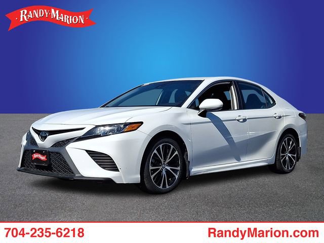 Used 2019 Toyota Camry SE w/ Carpet Mat Package