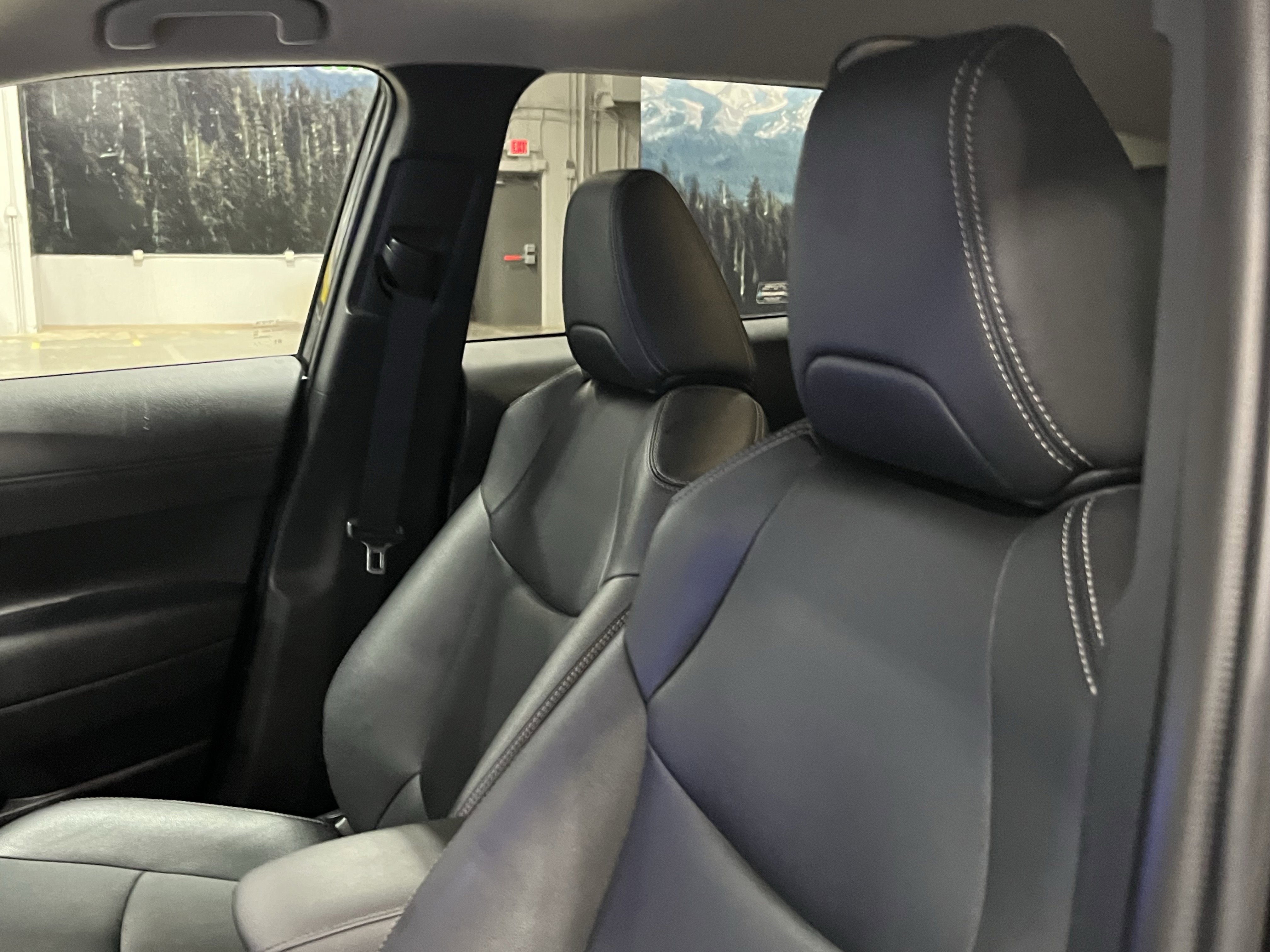 Used 2024 Toyota Corolla Cross XLE image 15