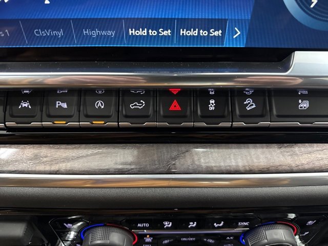 New 2026 Chevrolet Silverado 1500 LTZ w/ LTZ Premium Package image 19