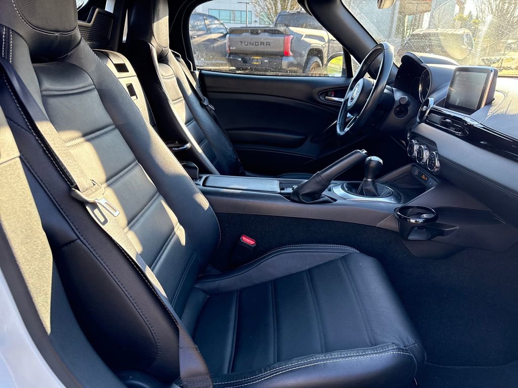 Used 2017 FIAT 124 Spider Lusso image 10