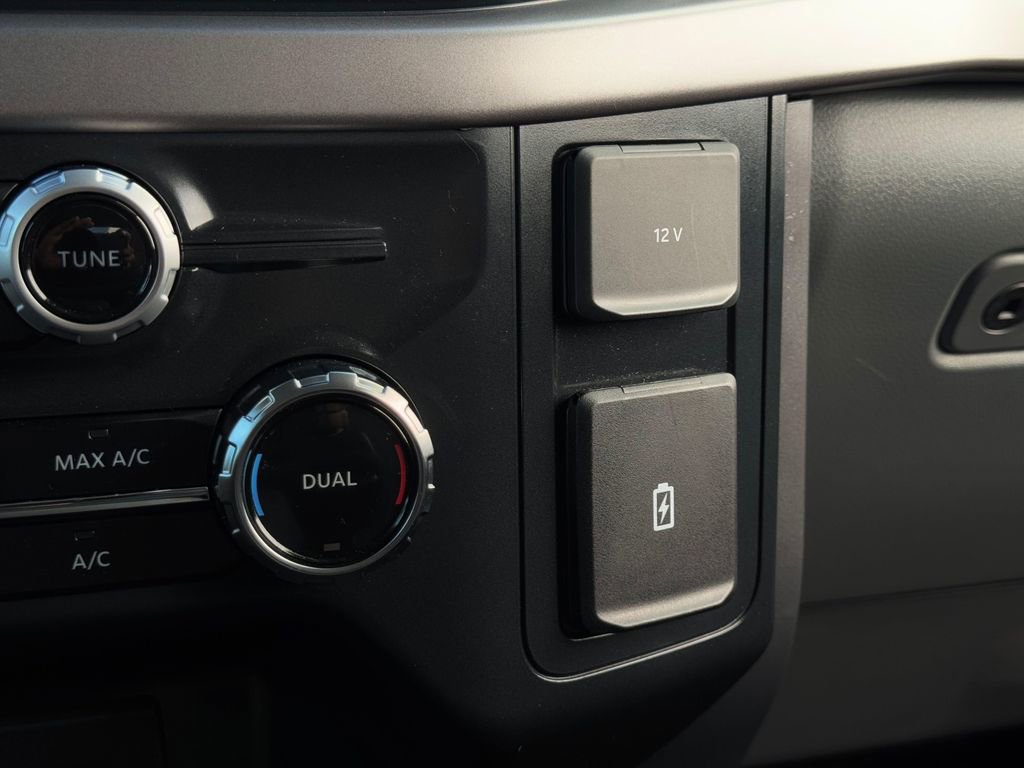 Used 2025 Ford F150 XLT w/ Equipment Group 301A Standard image 34