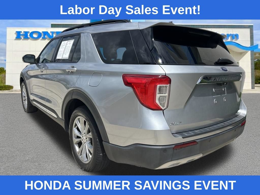 Used 2023 Ford Explorer XLT w/ Equipment Group 202A RWD image 7