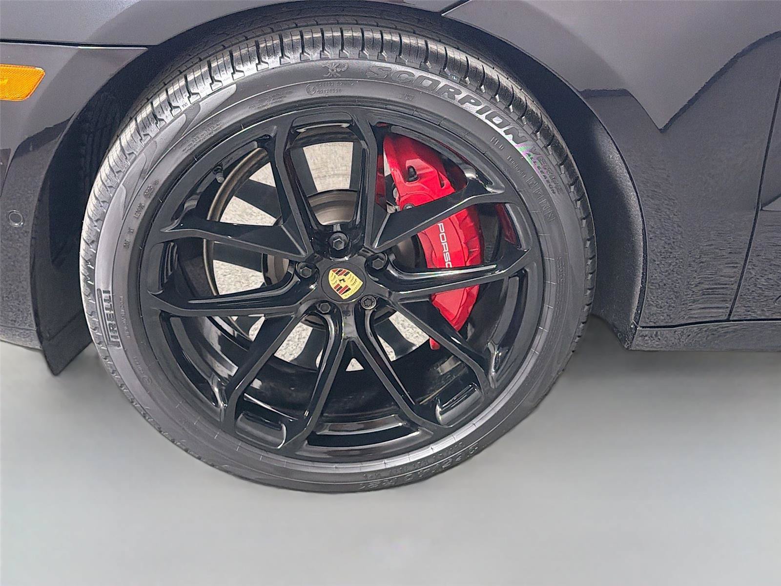 Certified 2023 Porsche Macan GTS AWD/4WD image 11