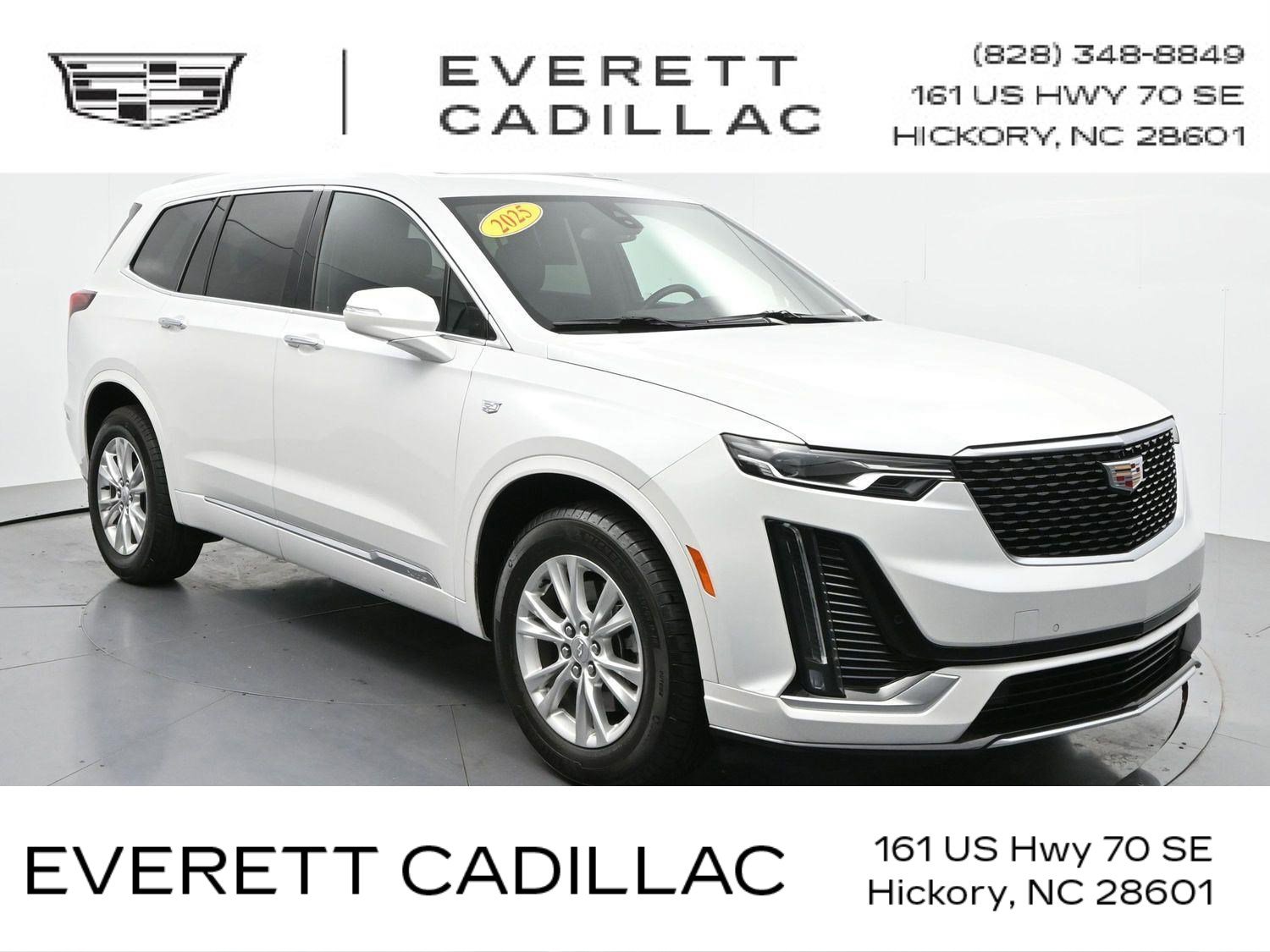 Certified 2025 Cadillac XT6 Luxury FWD image 1