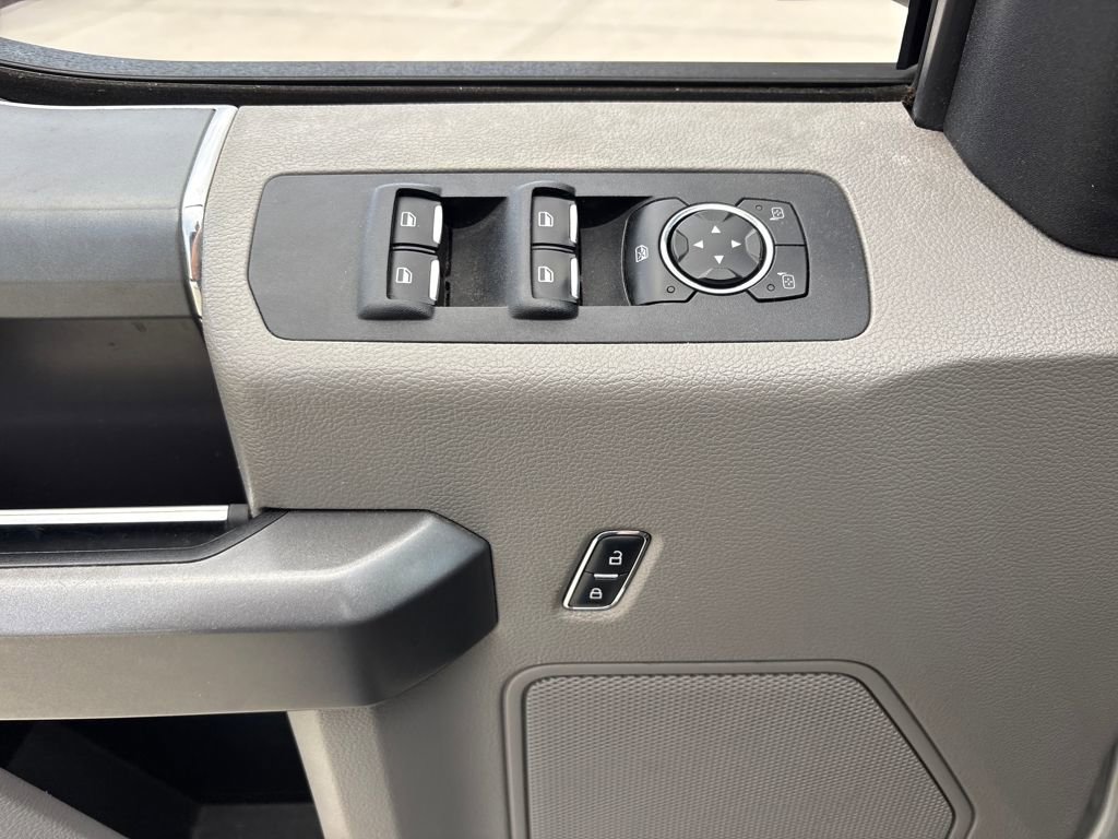 Used 2015 Ford F150 XLT w/ Equipment Group 302A Luxury image 16