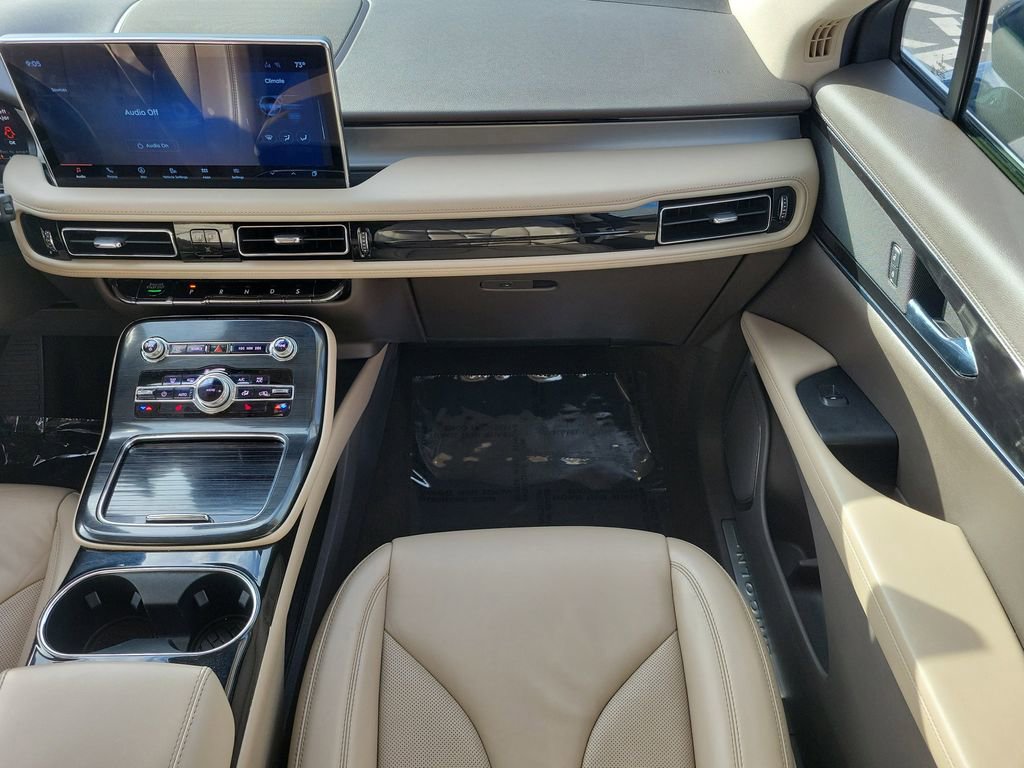 Used 2021 Lincoln Nautilus FWD w/ Equipment Group 101A image 12