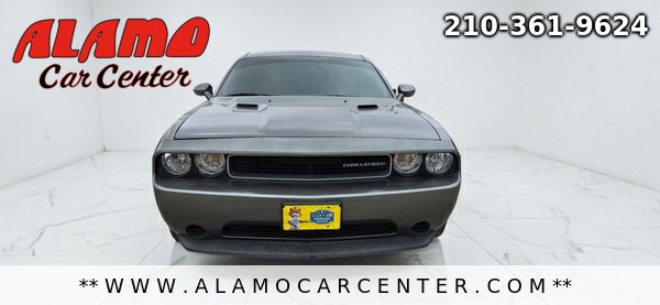 Used 2012 Dodge Challenger SXT RWD image 8