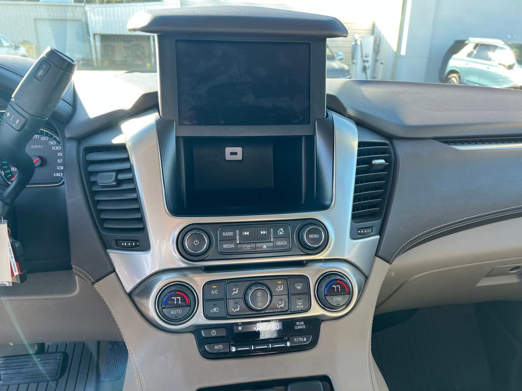 Used 2018 Chevrolet Suburban LS w/ Max Trailering Package image 20