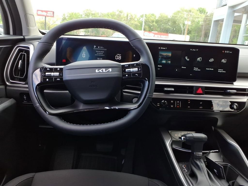 New 2026 Kia Sorento LX FWD image 11