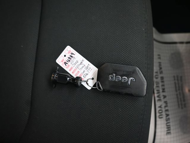 Used 2019 Jeep Wrangler Unlimited Sport S image 10