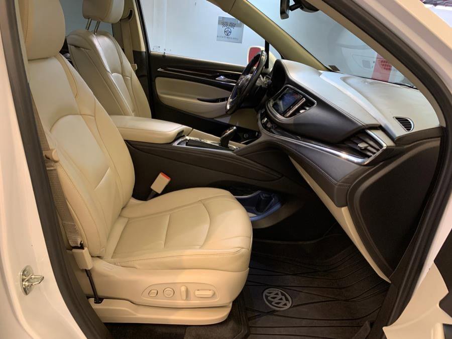 Used 2020 Buick Enclave Premium w/ Sun and Sites Package image 19
