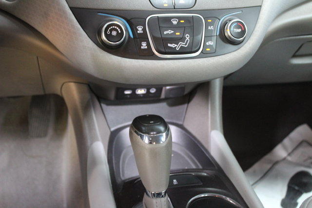Used 2020 Chevrolet Malibu LS FWD image 20