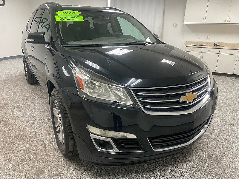 Used 2015 Chevrolet Traverse LT image 3