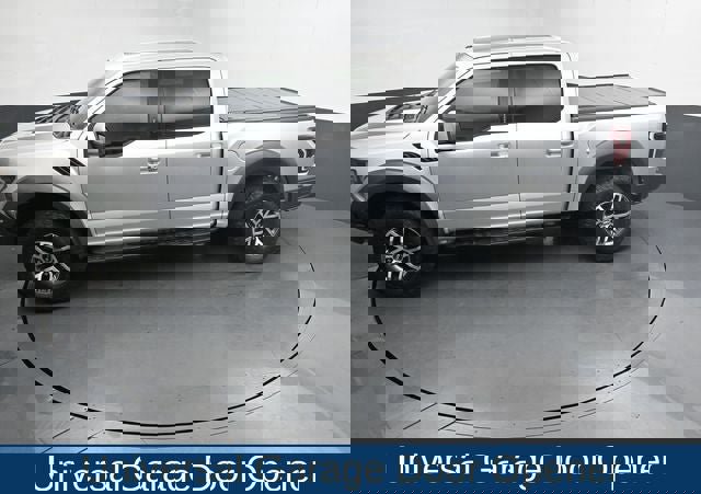 Used 2017 Ford F150 Raptor w/ Equipment Group 802A Luxury image 16