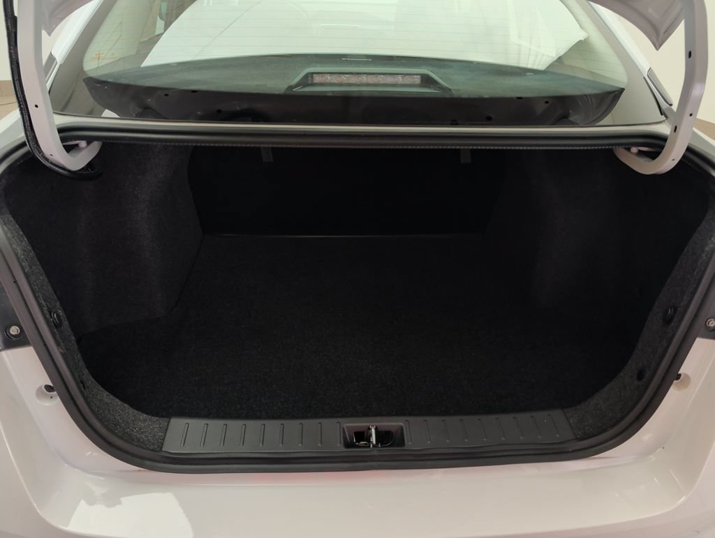 Used 2025 Nissan Versa S w/ Trunk Package FWD image 24