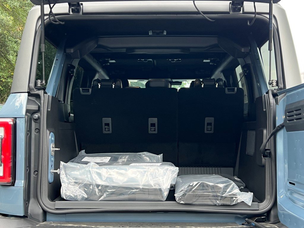 New 2025 Ford Bronco Outer Banks w/ Sasquatch Package image 12