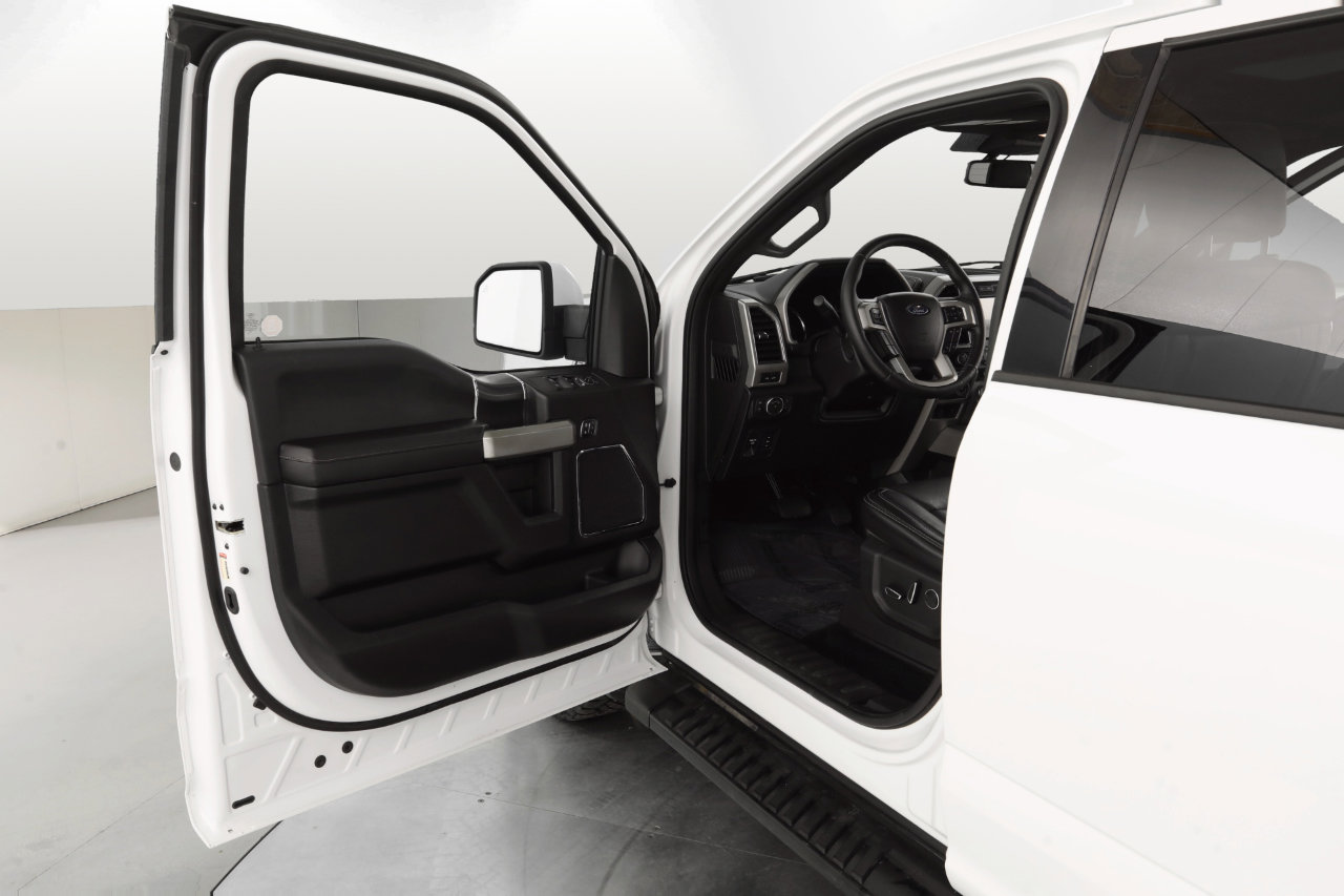 Used 2018 Ford F150 Lariat w/ Equipment Group 502A Luxury image 11