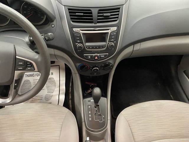 Used 2016 Hyundai Accent SE w/ Option Group 02 FWD image 34
