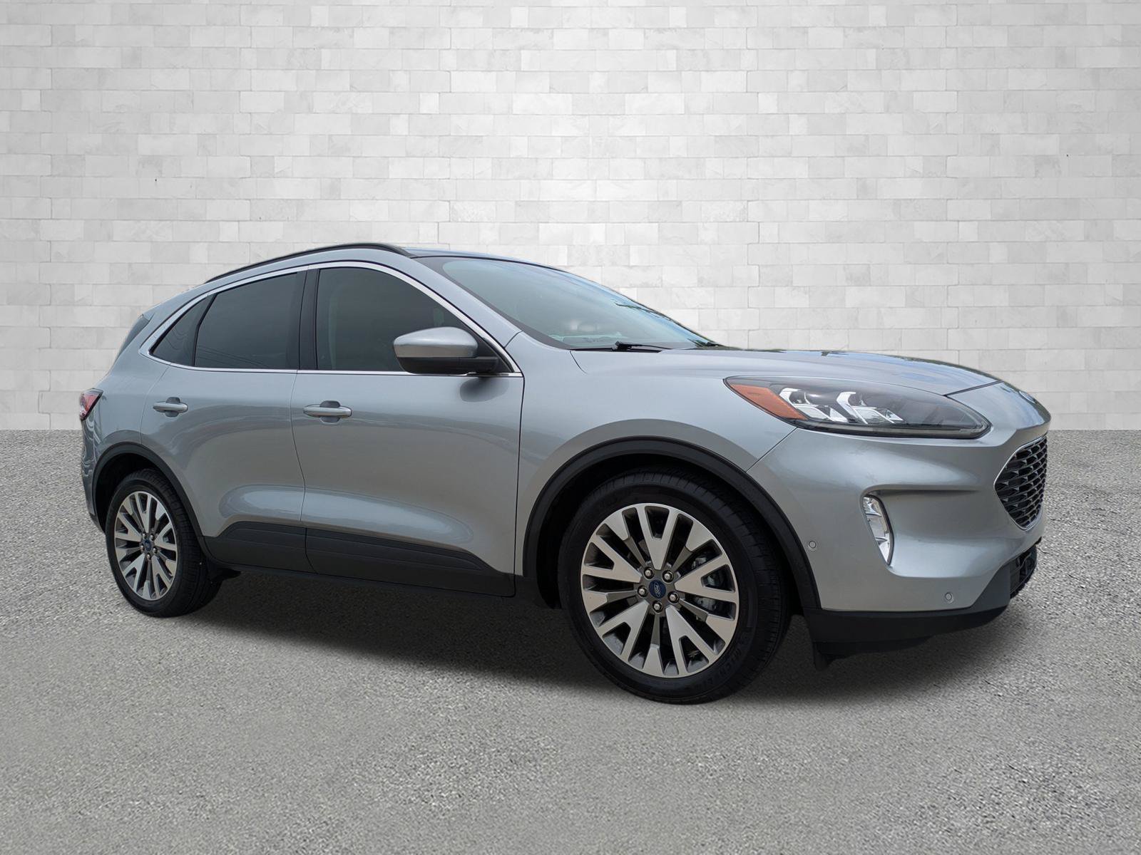 Used 2021 Ford Escape Titanium FWD image 1