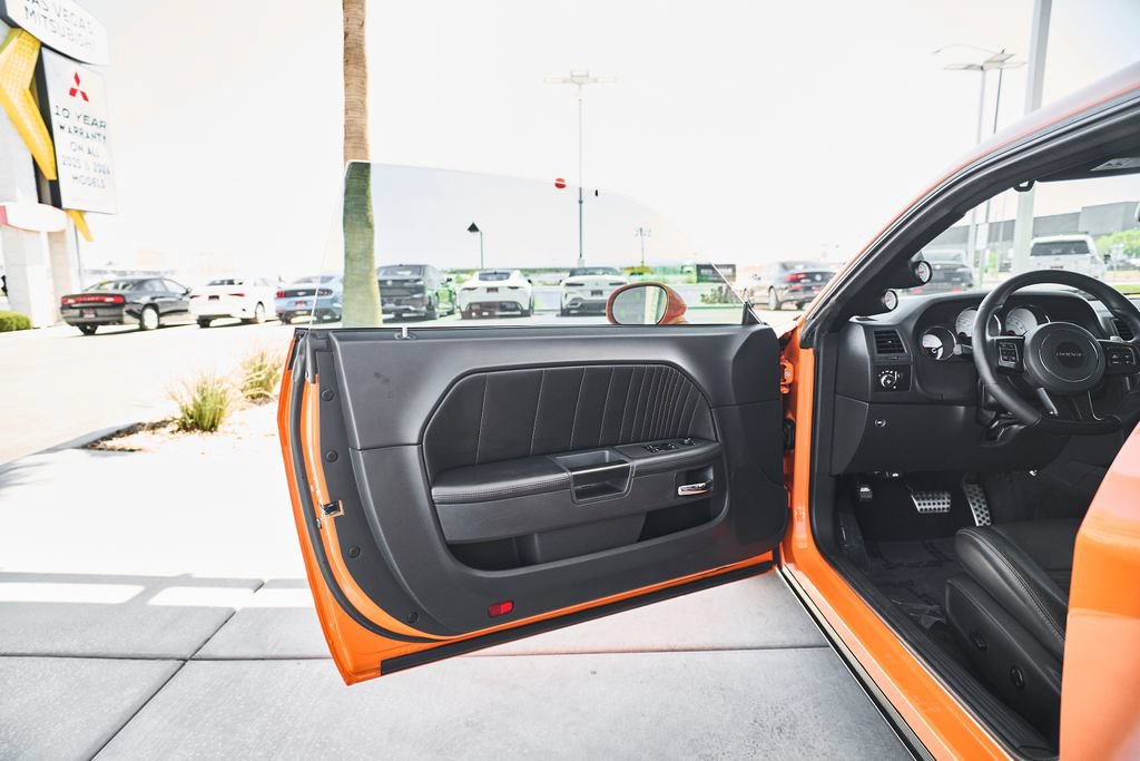 Used 2014 Dodge Challenger R/T RWD image 15