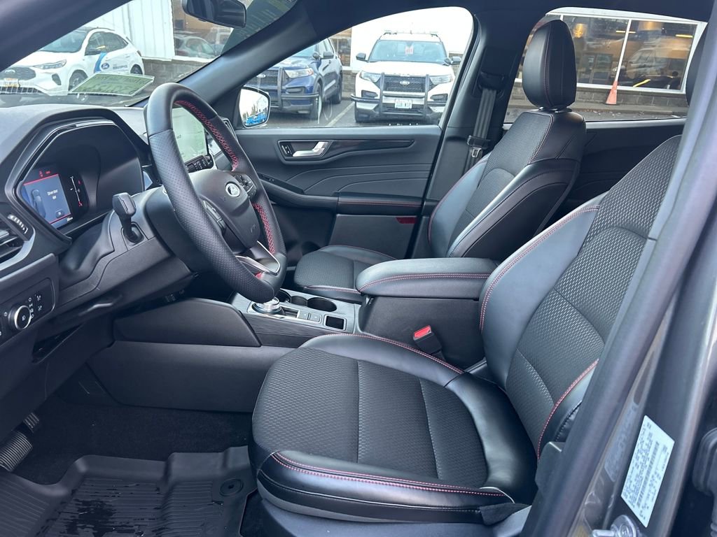 Used 2025 Ford Escape ST-Line Elite w/ Tech Pack #1 image 5