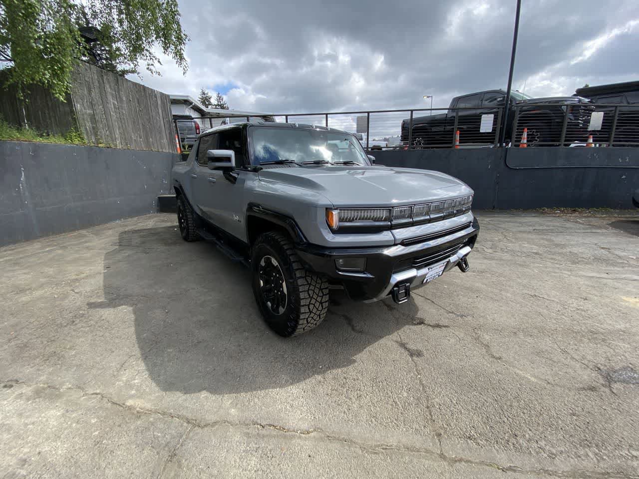 Used 2025 GMC Hummer EV 3X w/ Extreme Off-Road Package AWD/4WD image 8